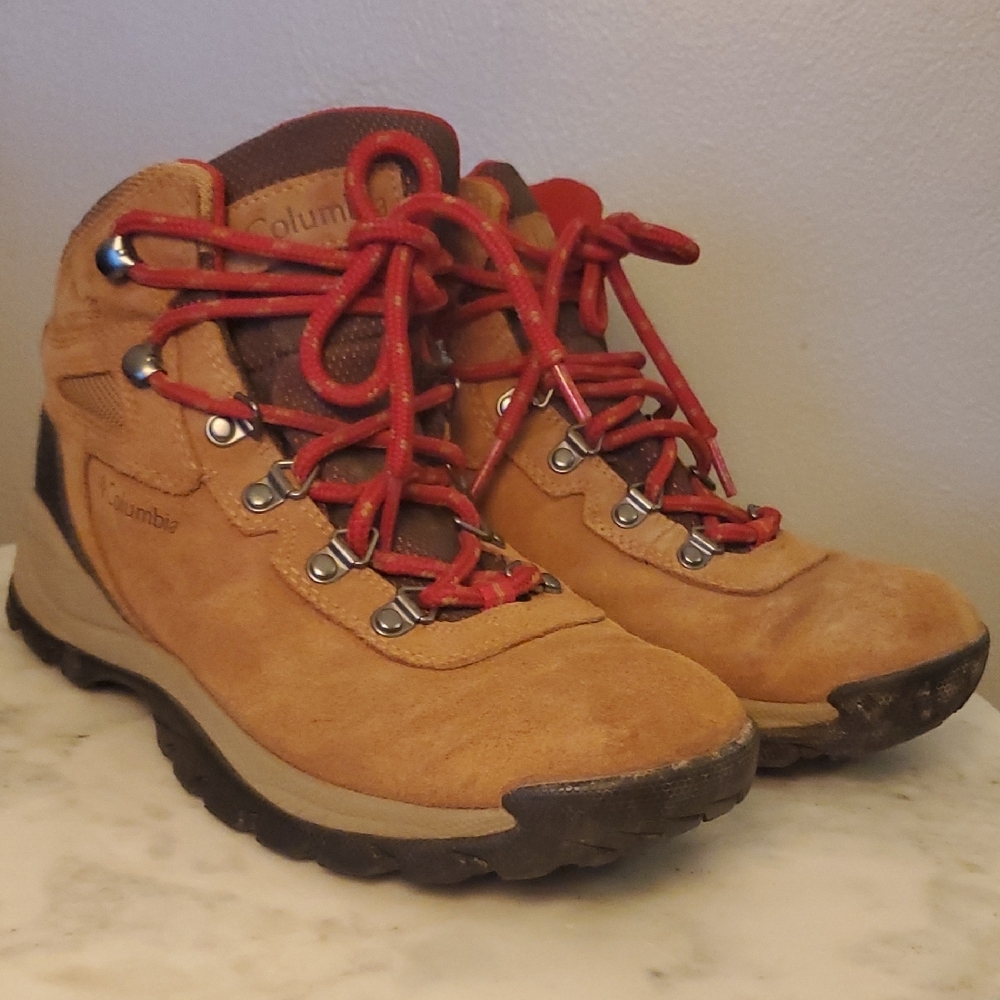 Columbia Suede Hiking Boots with Red Accents